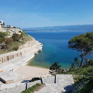 https://hotel-argentum.primorje-gorskikotar.com