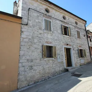 Affittacamere Appartments Mali Raj, Orsera